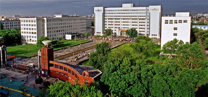 最新高考内参：新疆维吾尔自治区大学排名-2017