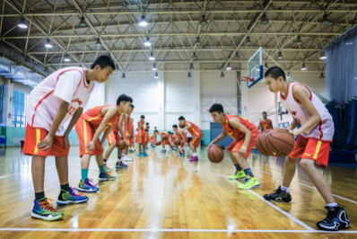 李宁和哪些nba合作过(强强联合！李宁成为火箭队官方合作伙伴)