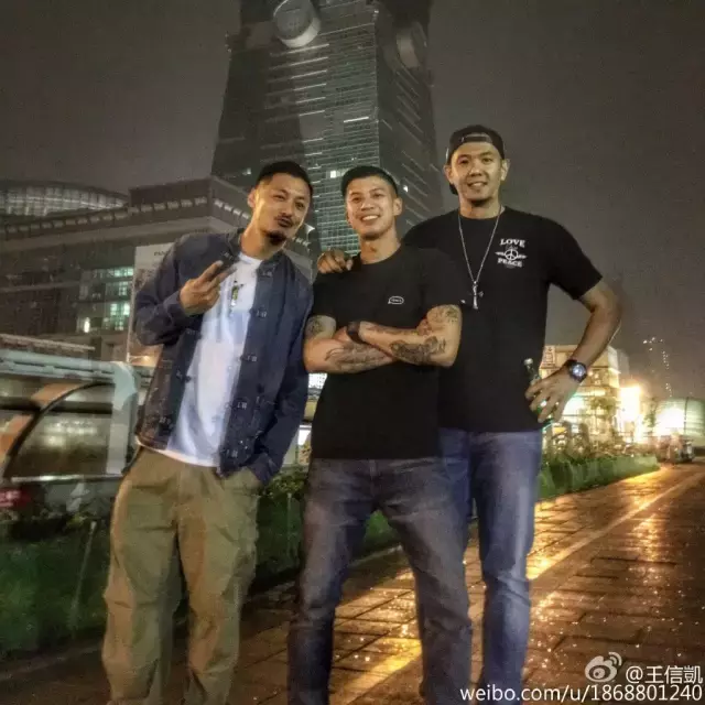 王信凯cba哪个队(余文乐背后的男人，连彭于晏都比不上的帅气小哥哥！)