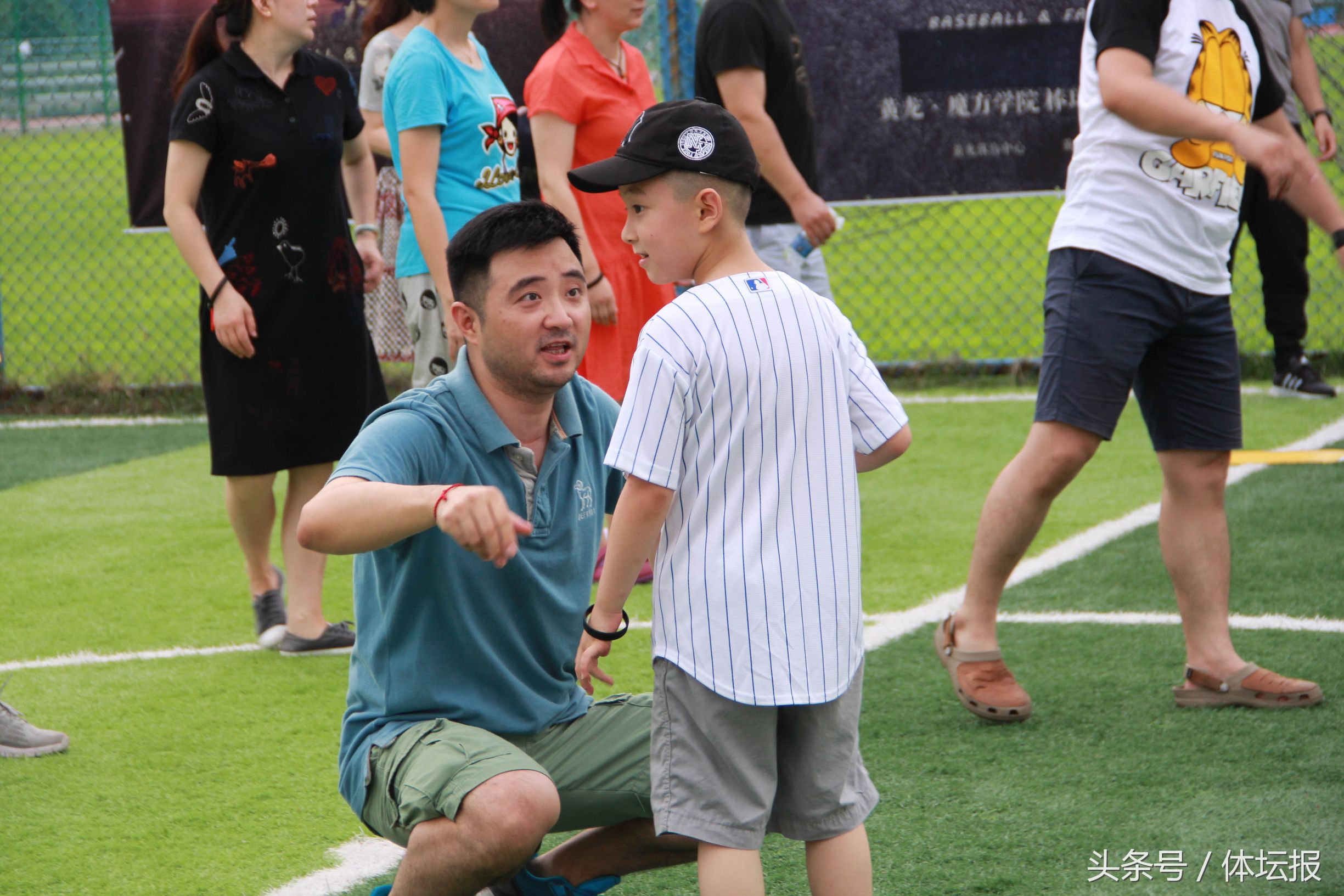 追剧、追星 没有点底子怎么行，黄龙魔方学院棒球带你脑补