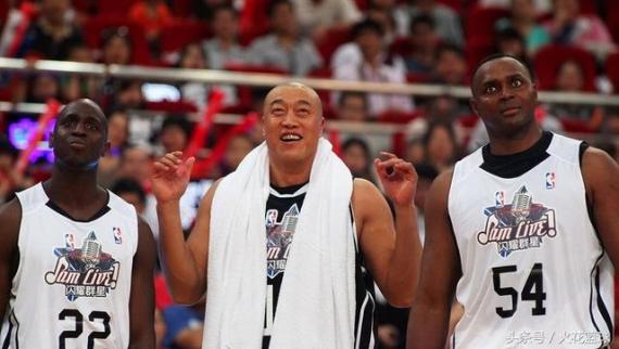 太监nba 中被称为什么(太监总管？NBA解说员马健，为何那么崇拜詹姆斯，他的故事令人惋惜，还原一个真实的马健)