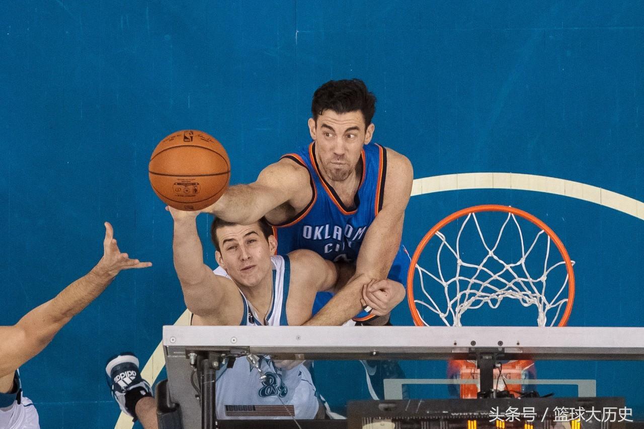 nba雷霆队的白人是哪些(一生一城！雷霆不可替代的小人物和属于他的忠诚！)