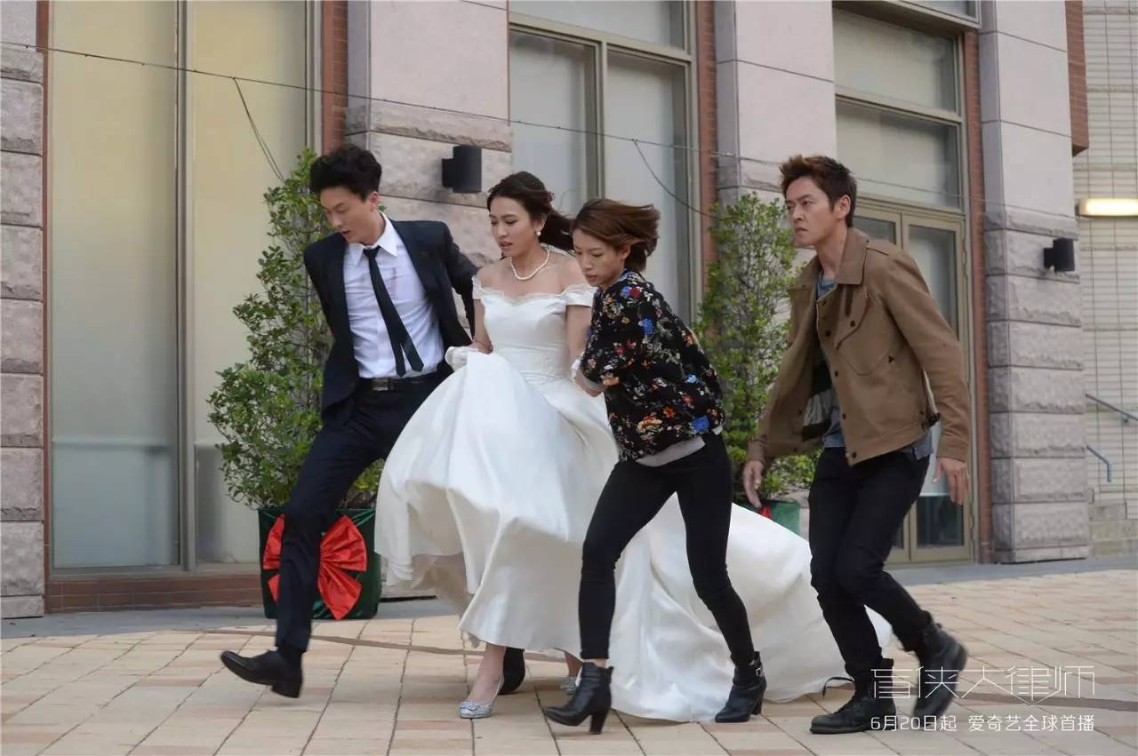 熟悉的配方再加点猛料，TVB口碑律政剧《盲侠大律师》升级开虐！