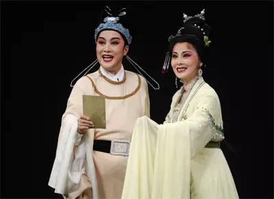 280元=三口之家游板桥+青山湖鱼味馆中餐+月亮湾漂流+葡萄3斤！本周六50户名额，手慢无！