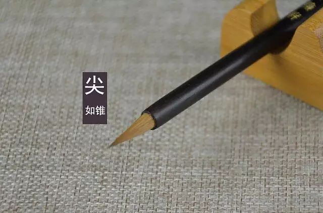 文房四宝指是，历代“文房四宝”所指之物屡有变化