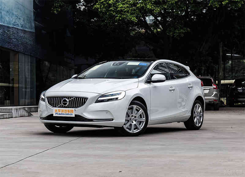 2018款沃尔沃V40上市 售22.99-30.99万