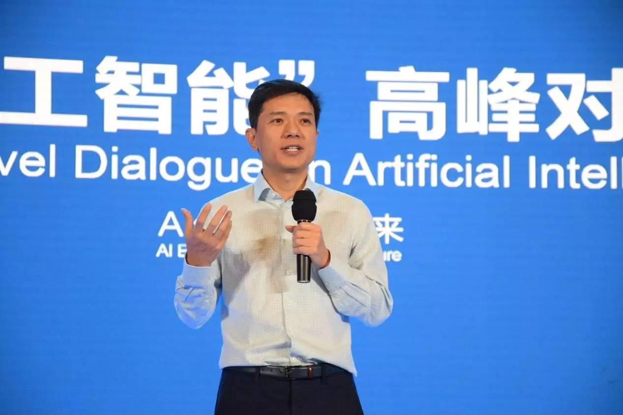 雷军、刘强东、李彦宏等大佬口语大PK！谁的英语最溜？
