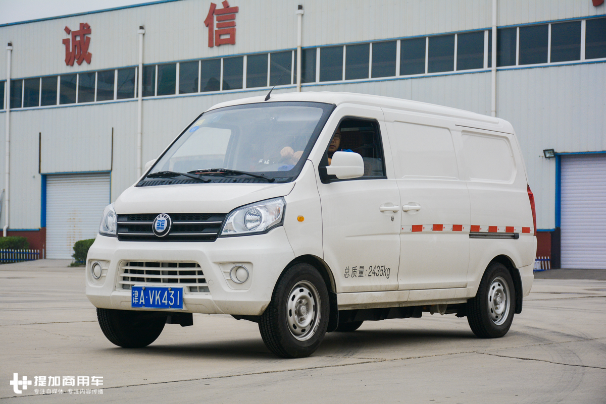 拉货的面包车也流行纯电动了?恒天纯电动面包物流车深度体验评测