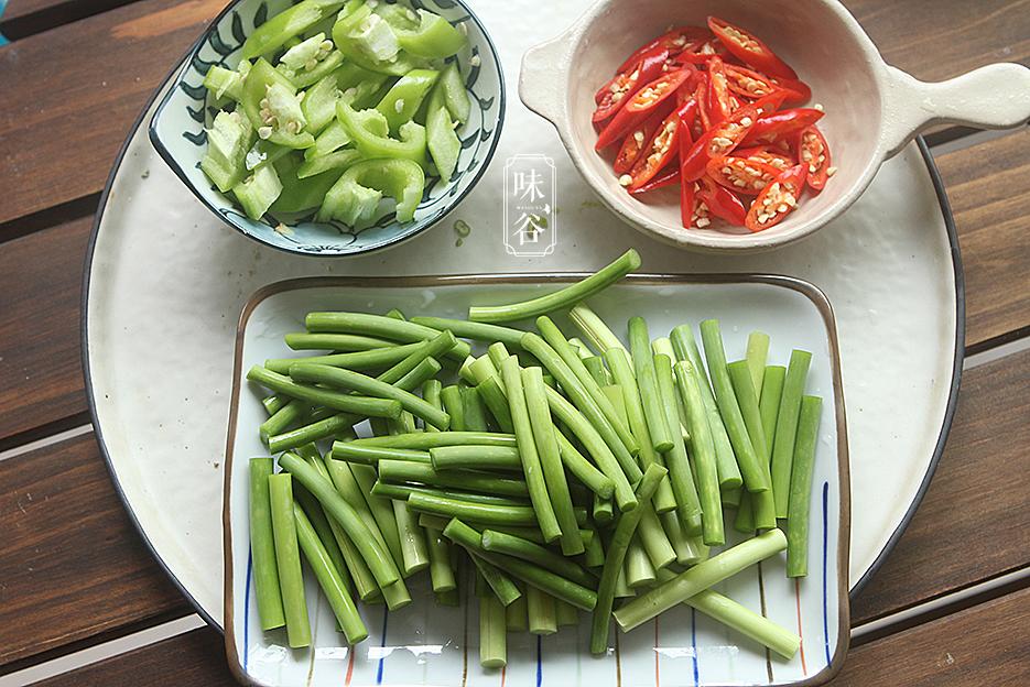 蒜薹炒鸡胗,蒜薹炒鸡胗的做法