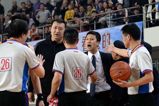 cba比赛回放哪里可以下载(下赛季CBA将完善录像回放 或效仿NBA建立回放中心)