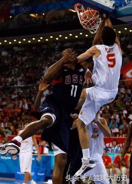 鲁迪为什么放弃nba(当年奥运会隔扣霍华德，鲁迪费尔南德斯为何选择放弃NBA？)