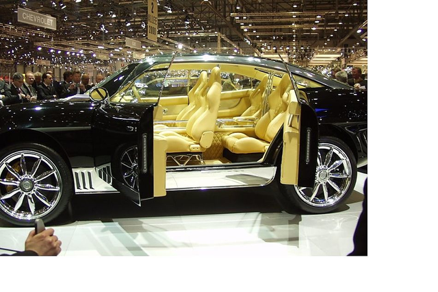 世爵d12多少钱一辆千万级世界最顶级越野车