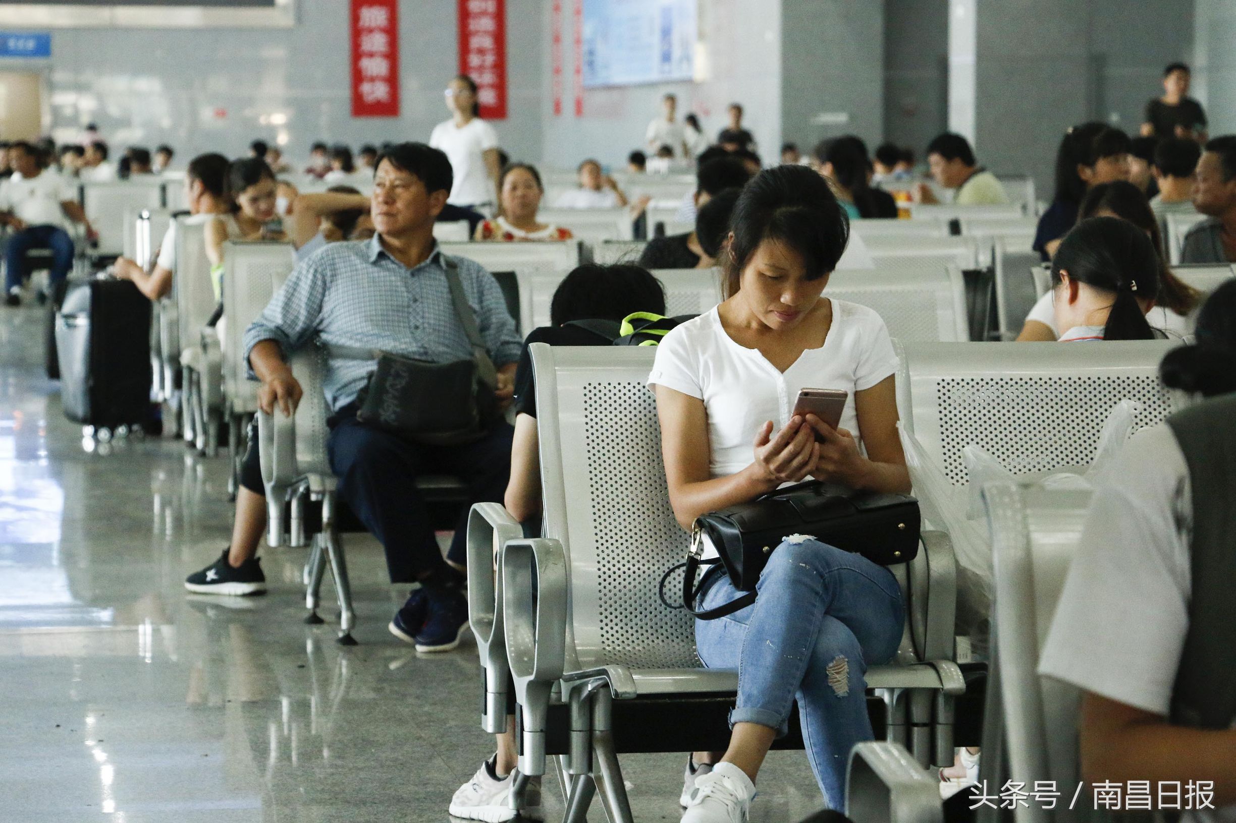 再见，洪城客运站！你好，南昌长途汽车西站！