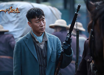 一种被对比的标靶,而在整个娱乐圈内,除了天价演员以及无数替身之外