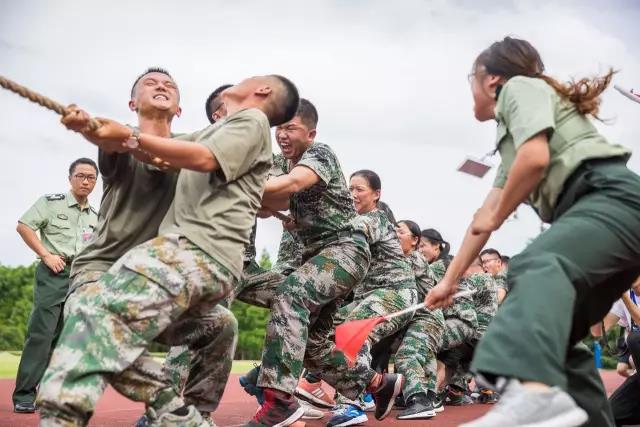 浙江大学军训标配曲目大揭秘，超燃军歌视频在CETV1展播！