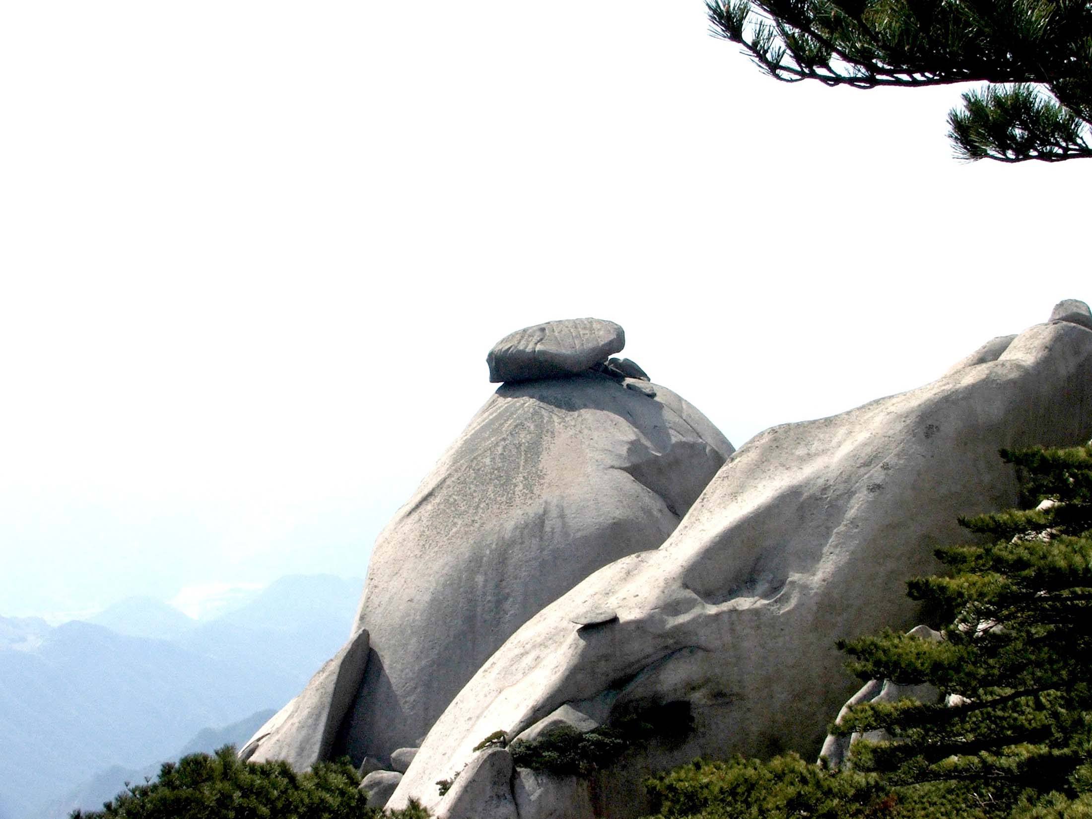 集北山之雄伟、南方之秀丽的天柱山