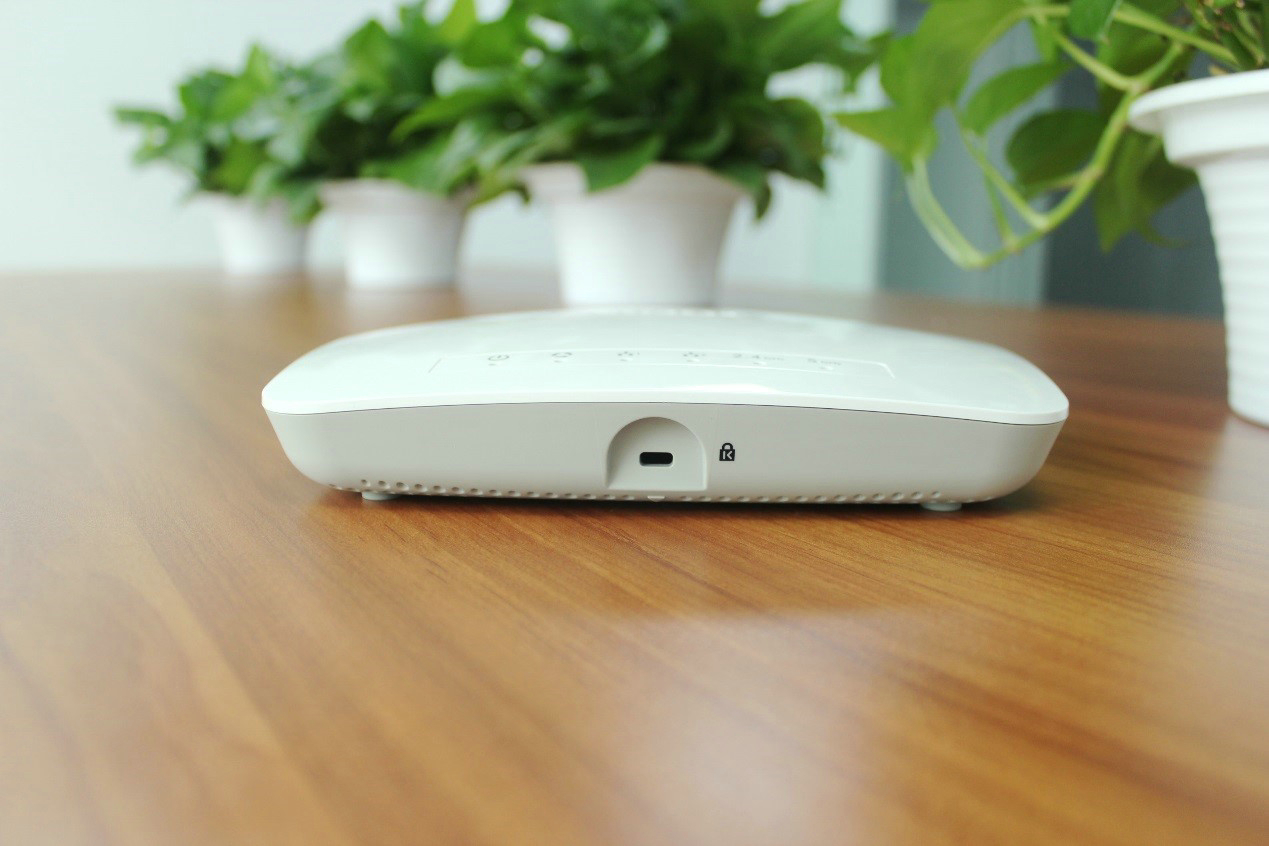 一招搞定企业WiFi难题 网件WAC510实战300平米办公