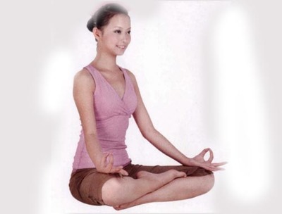 教你学会瑜伽练习的基本坐姿