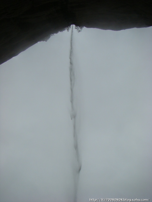 武夷山的水帘洞 ，飞流直下三千尺