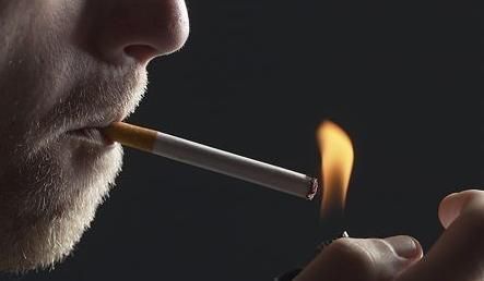 关于戒烟的幽默说说配图「精辟」 _qq说说网