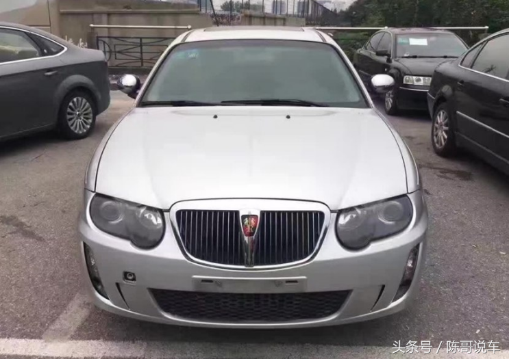 朋友4万块钱把这车给我！开始以为是什么豪华车，很唬人