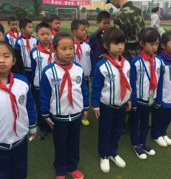 宜宾东辰国际学校学费(宜宾校服大比拼)