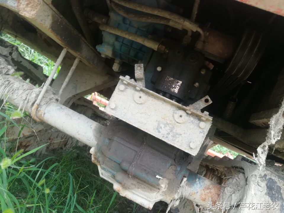 老農(nóng)二手車農(nóng)機(jī) 艾禾履帶自走式水稻旋耕機(jī)1.65萬