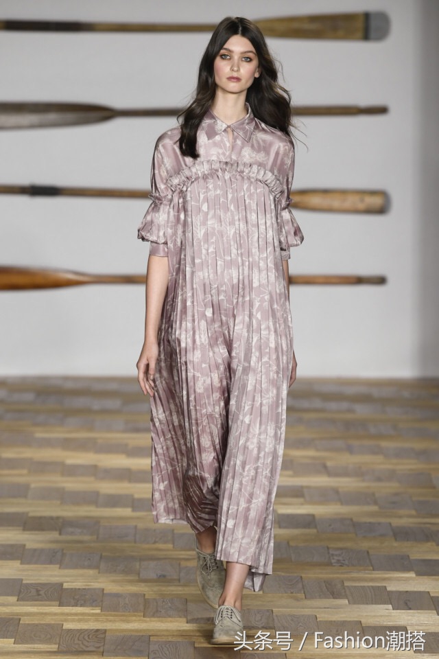 品牌秀｜DAKS 2018年春夏show，温柔与气场同在