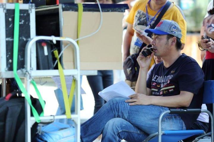 导演白云默《谍海追踪》由湖南和光传媒有限责任公司,广东南方领航