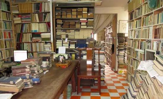古旧书业观察丨书蠹常红：掌握信息是旧书店生存之道
