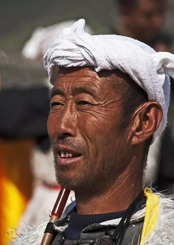 “蓝牙”为什么叫做“蓝牙”？