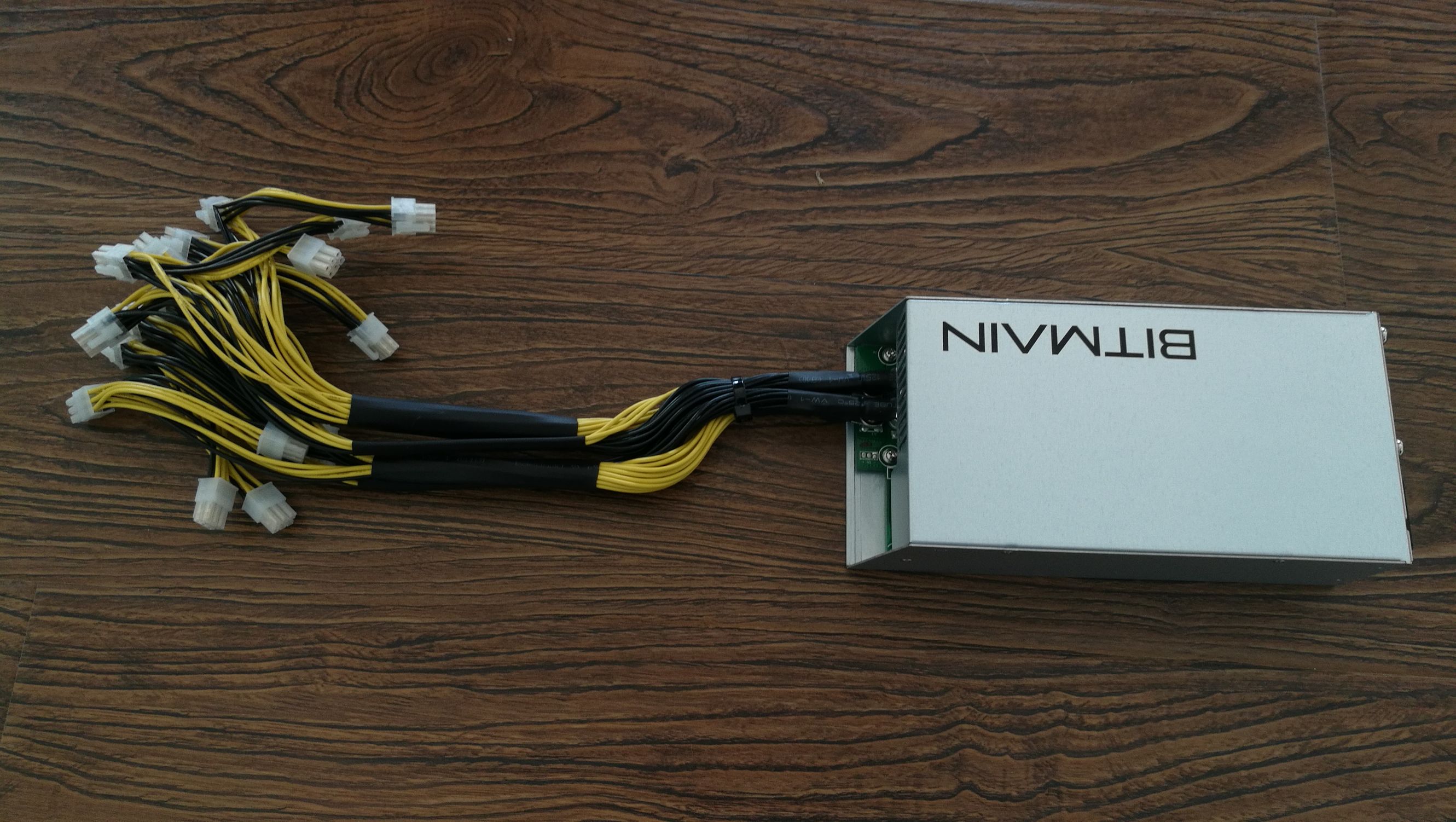 莱特币最强矿机：蚂蚁矿机L3+ 504M开箱图，这才是ASIC矿机