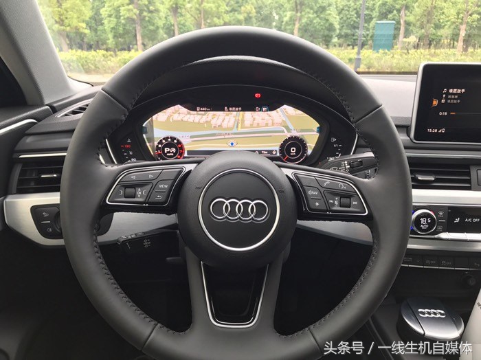 2018款时尚白色奥迪A4L——年轻、运动、有劲、宽敞，我满足了！