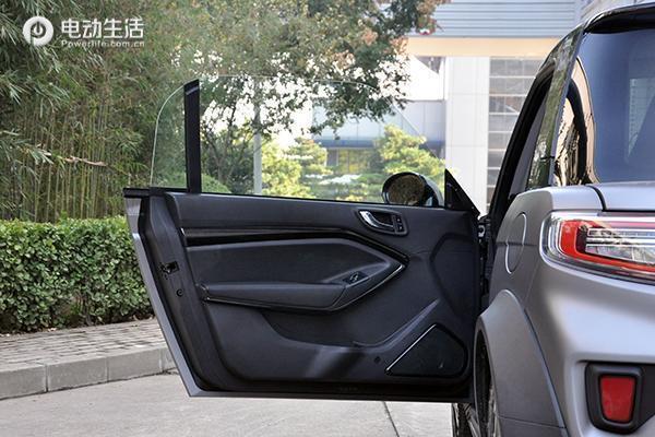 就像个大玩具 静态体验北汽新能源LITE