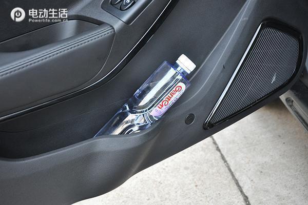 就像个大玩具 静态体验北汽新能源LITE