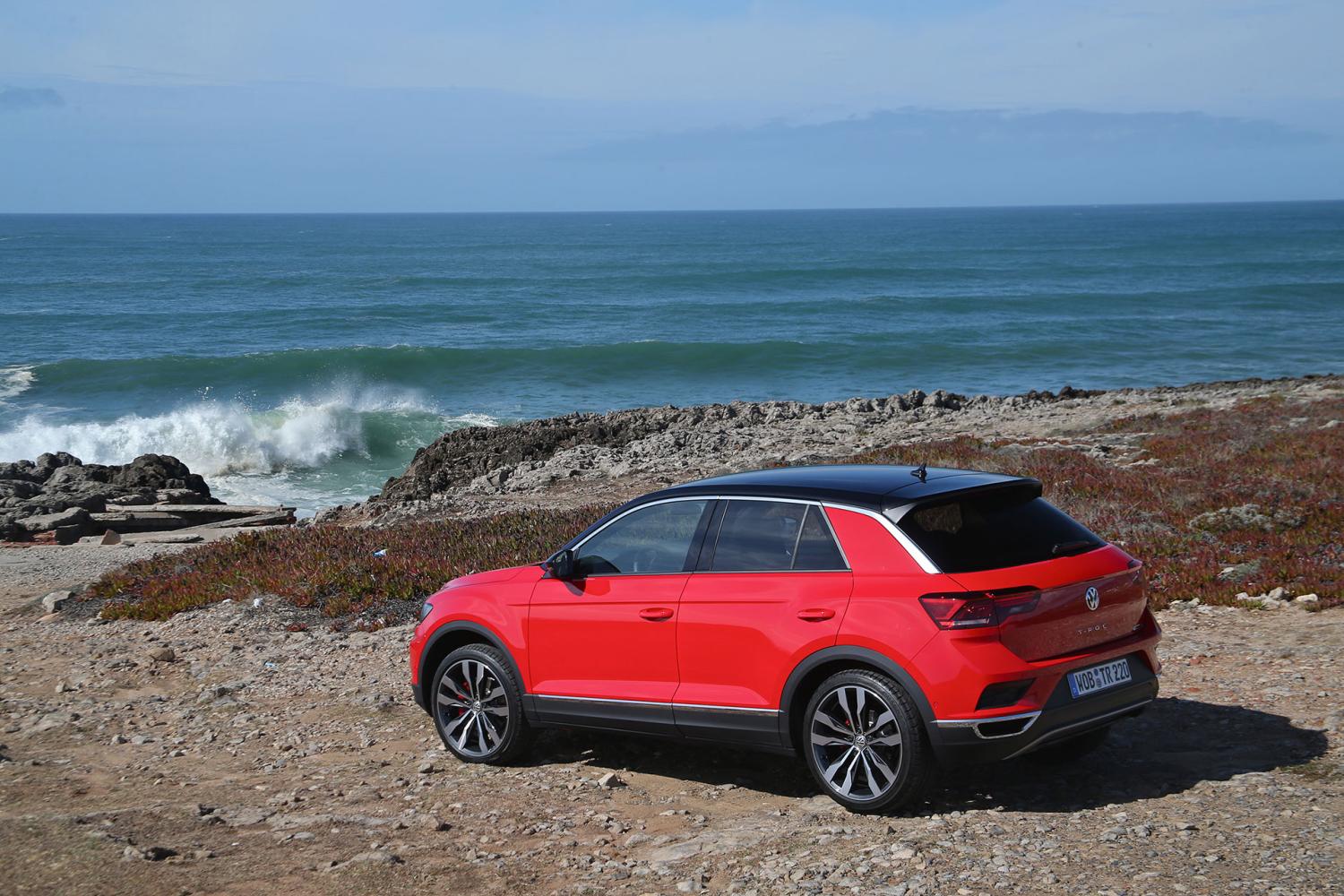 买国产suv的等等吧,一汽大众首台小型suv下线,新车10万起售