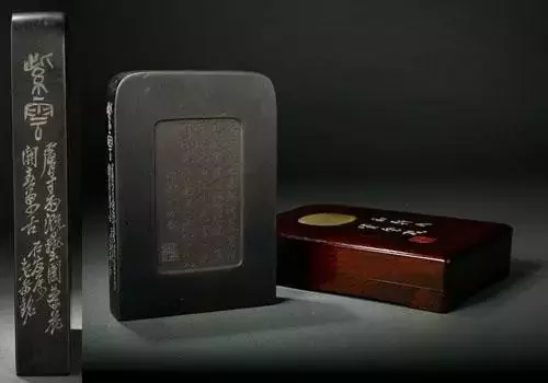 小小一方砚台拍卖价上千万！为啥？