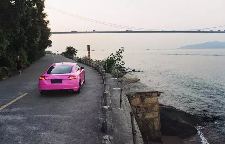 100万内最棒的燃油车吗？奥迪TT RS试驾，或许无敌就是这么寂寞