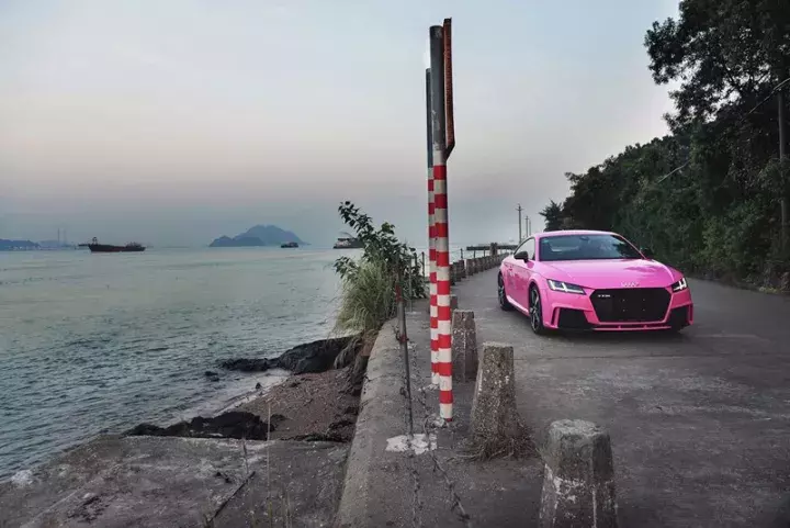 100万内最棒的燃油车吗？奥迪TT RS试驾，或许无敌就是这么寂寞