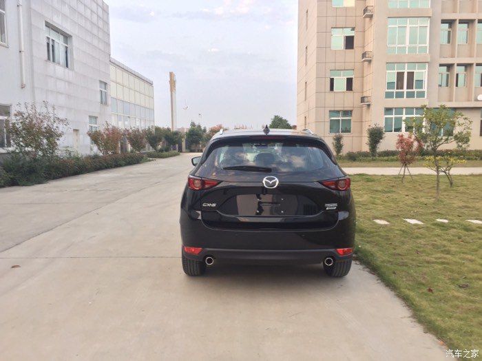 夕阳下的黑武士 我的爱马自达CX-5