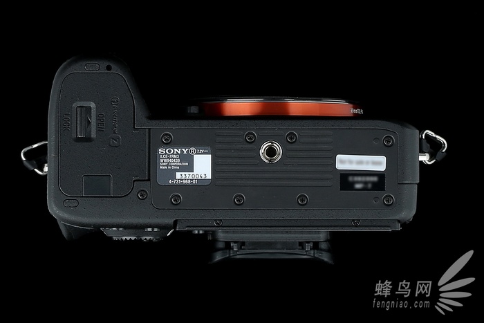 索尼微单a7m3索尼a7r3和a7r4