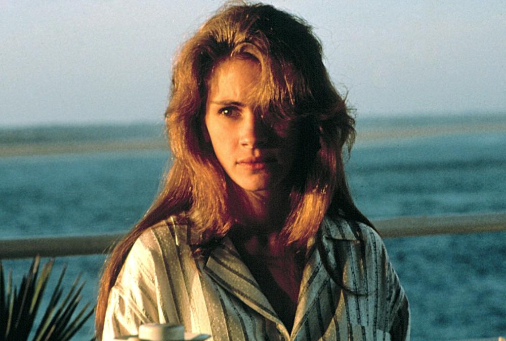 那时的茱莉亚罗伯茨真美——推荐电影《与敌共眠》(原创)