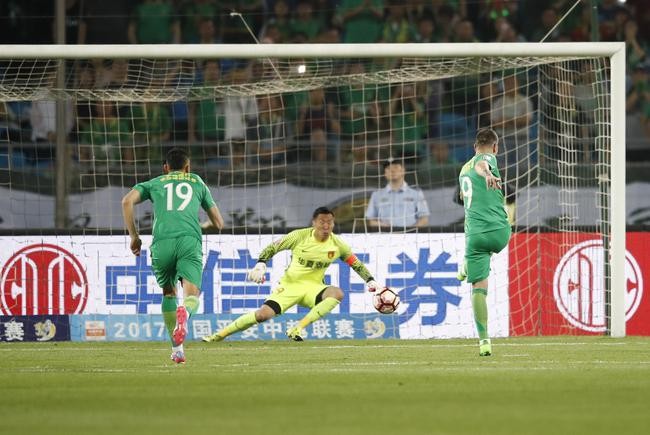 中超为什么能轰72球(GOAL神奇：细说中超十大数据之最 恒大胜场最多 上港火力最猛)