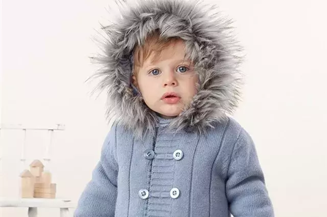 冬季如何为宝宝挑选合适的衣服，这些要点妈妈需牢记