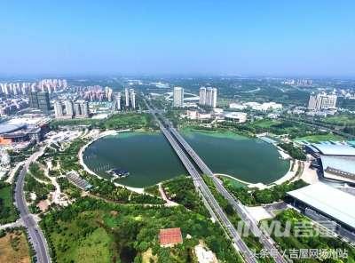 扬州明月湖改造工程于12月1日建成开园，西区市民又多一休闲去处