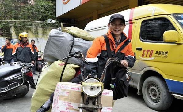 双11过后大量快递员辞职，就算月薪上万也要辞职，原因很现实！