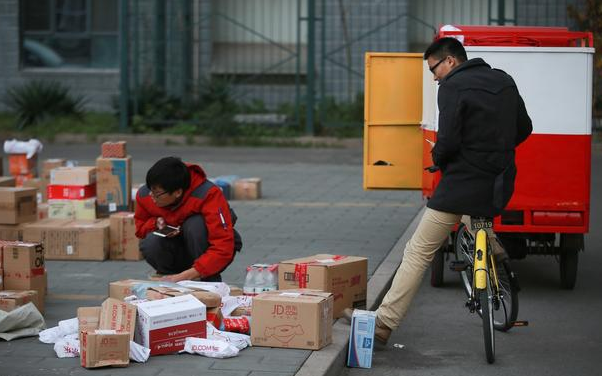 双11过后大量快递员辞职，就算月薪上万也要辞职，原因很现实！