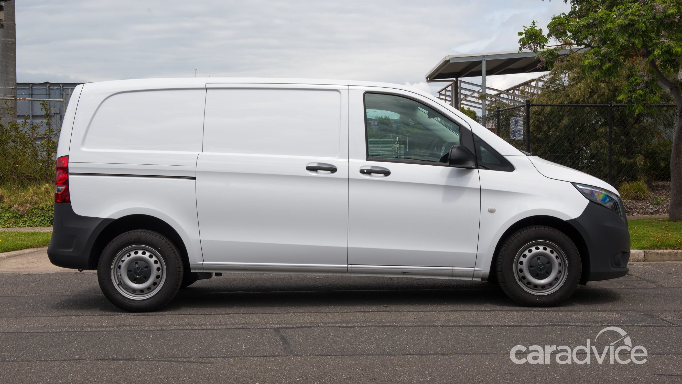 「全民疯车」到底实用吗？2018款奔驰Vito 111 CDI澳洲上市