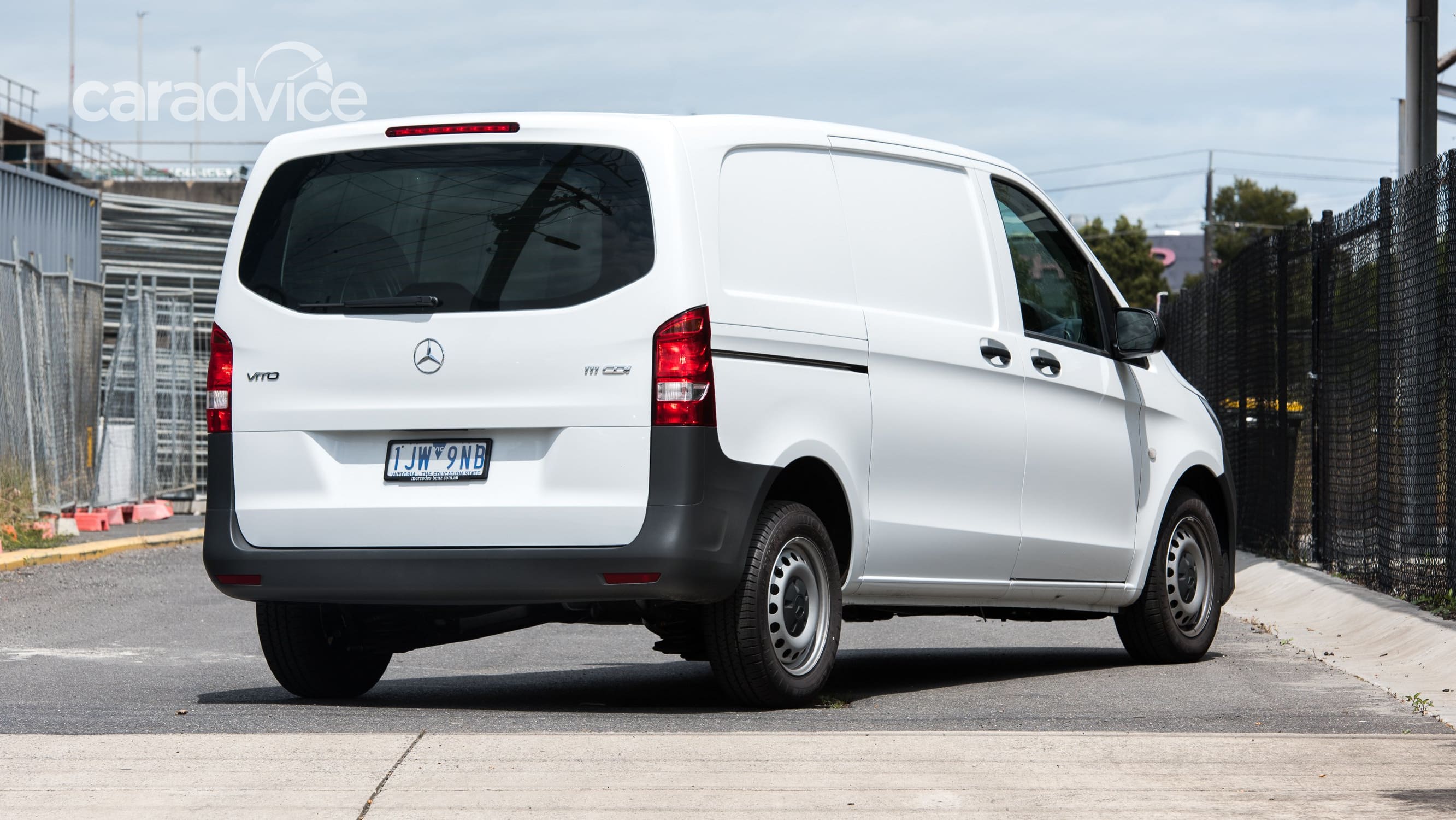 「全民疯车」到底实用吗？2018款奔驰Vito 111 CDI澳洲上市