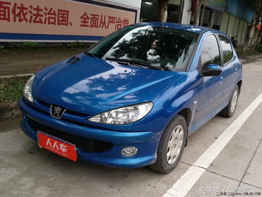 这几款万元二手车值得一买，能代步练手还顾家